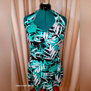 0025. NWTs ~ Aqua - Black - White ~ Skirted ~ Ruched ~ Modest ~ Sz 20